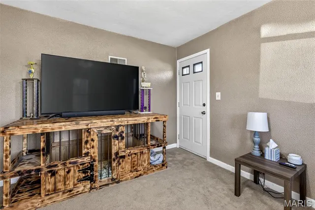 $179,000 | 14699 Highway 61, Ste. Genevieve, MO 63670