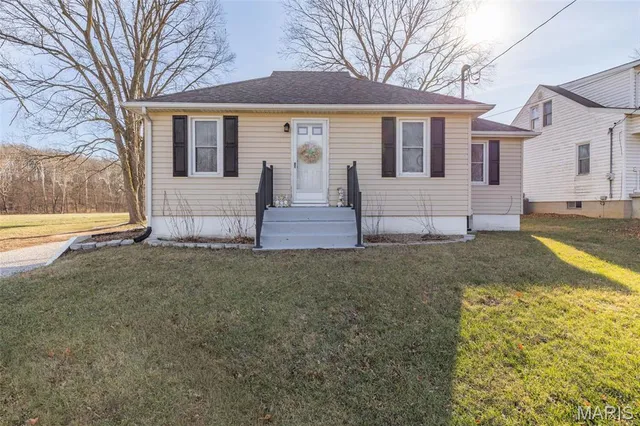 $179,000 | 14699 Highway 61, Ste. Genevieve, MO 63670