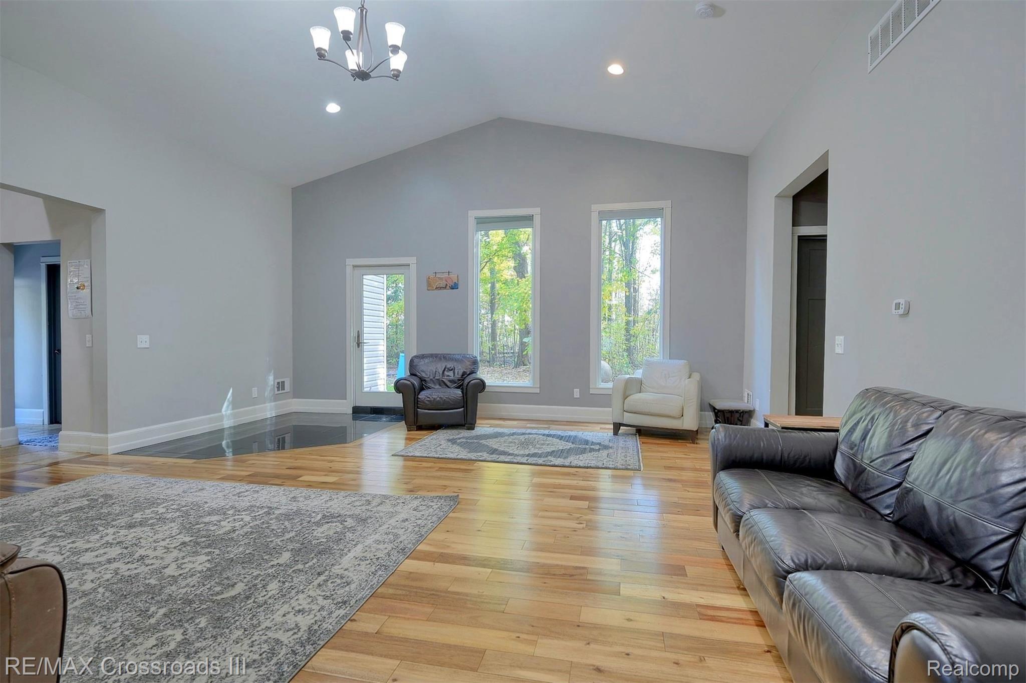 10479 Bemis Road Willis, MI 48191 - Photo 16 of 40 4-Great-Room.jpg