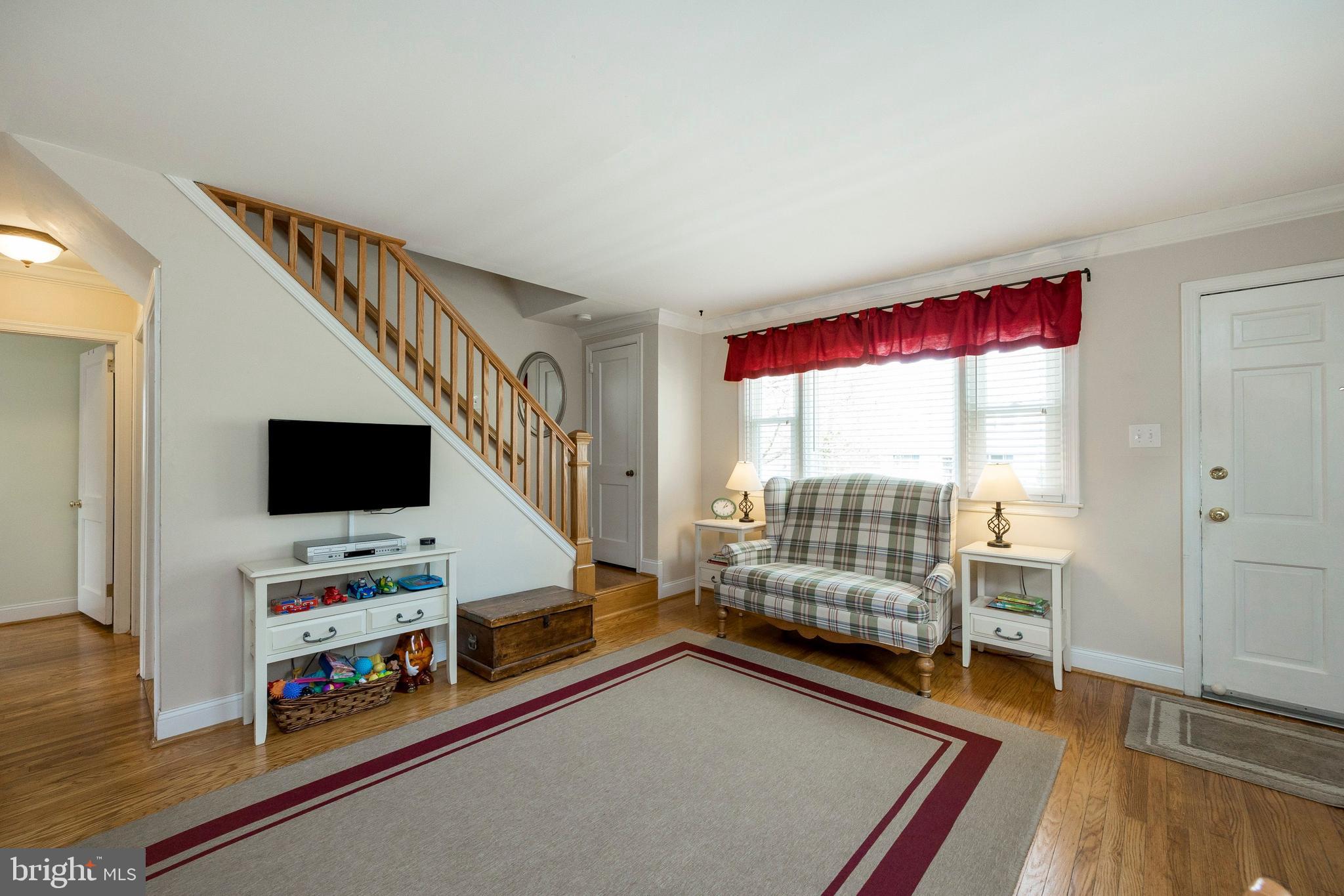 6 Longview Road Malvern, PA 19355 - Photo 7 of 30 Living Room