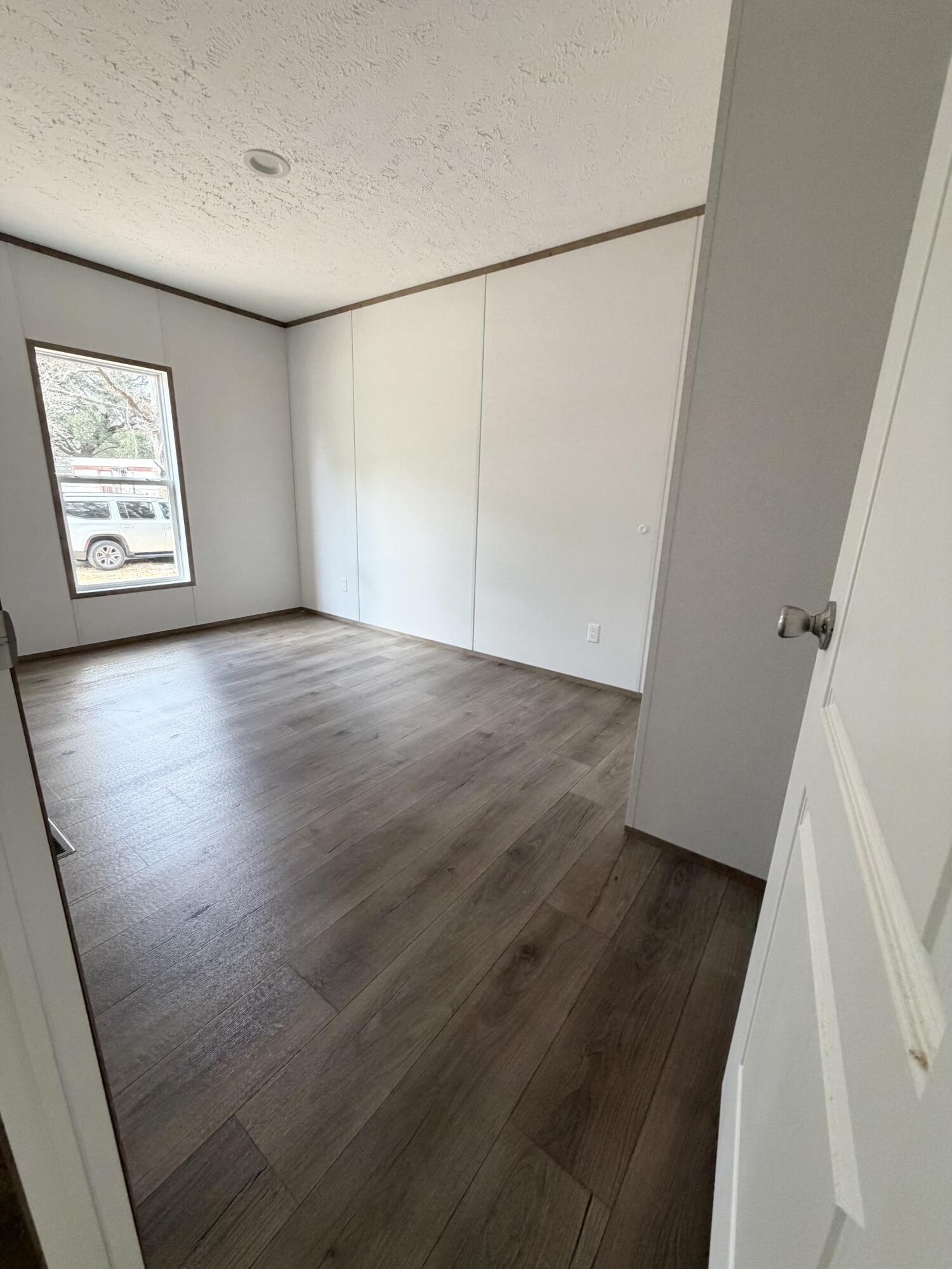 214 Hickory Street Walterboro, SC 29488 - Photo 11 of 14 IMG_2127