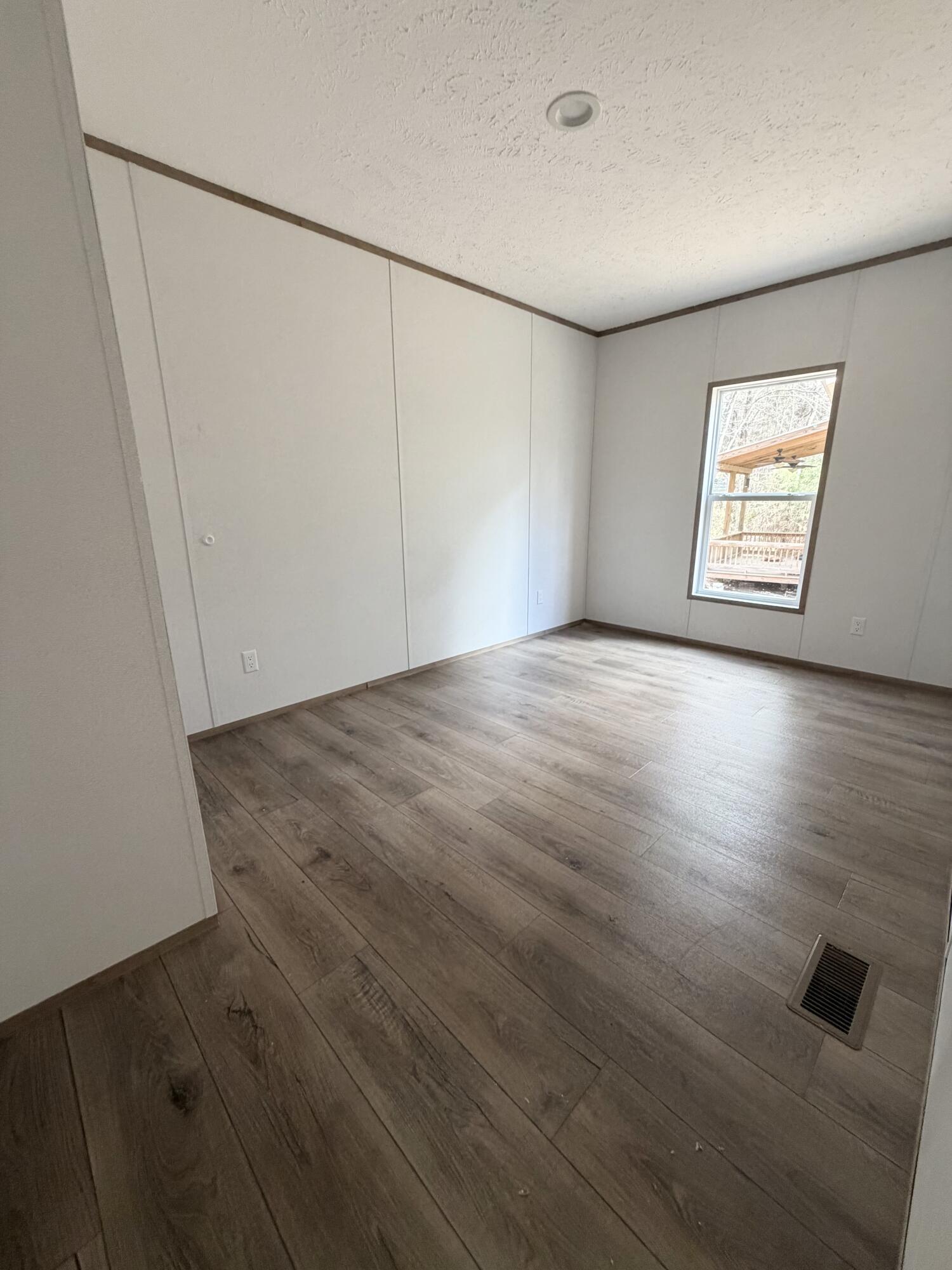 214 Hickory Street Walterboro, SC 29488 - Photo 12 of 14 IMG_2126