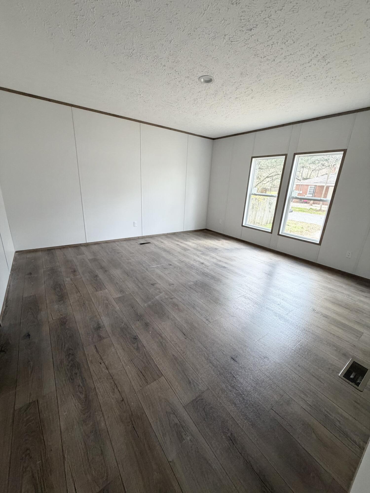 214 Hickory Street Walterboro, SC 29488 - Photo 13 of 14 IMG_2128