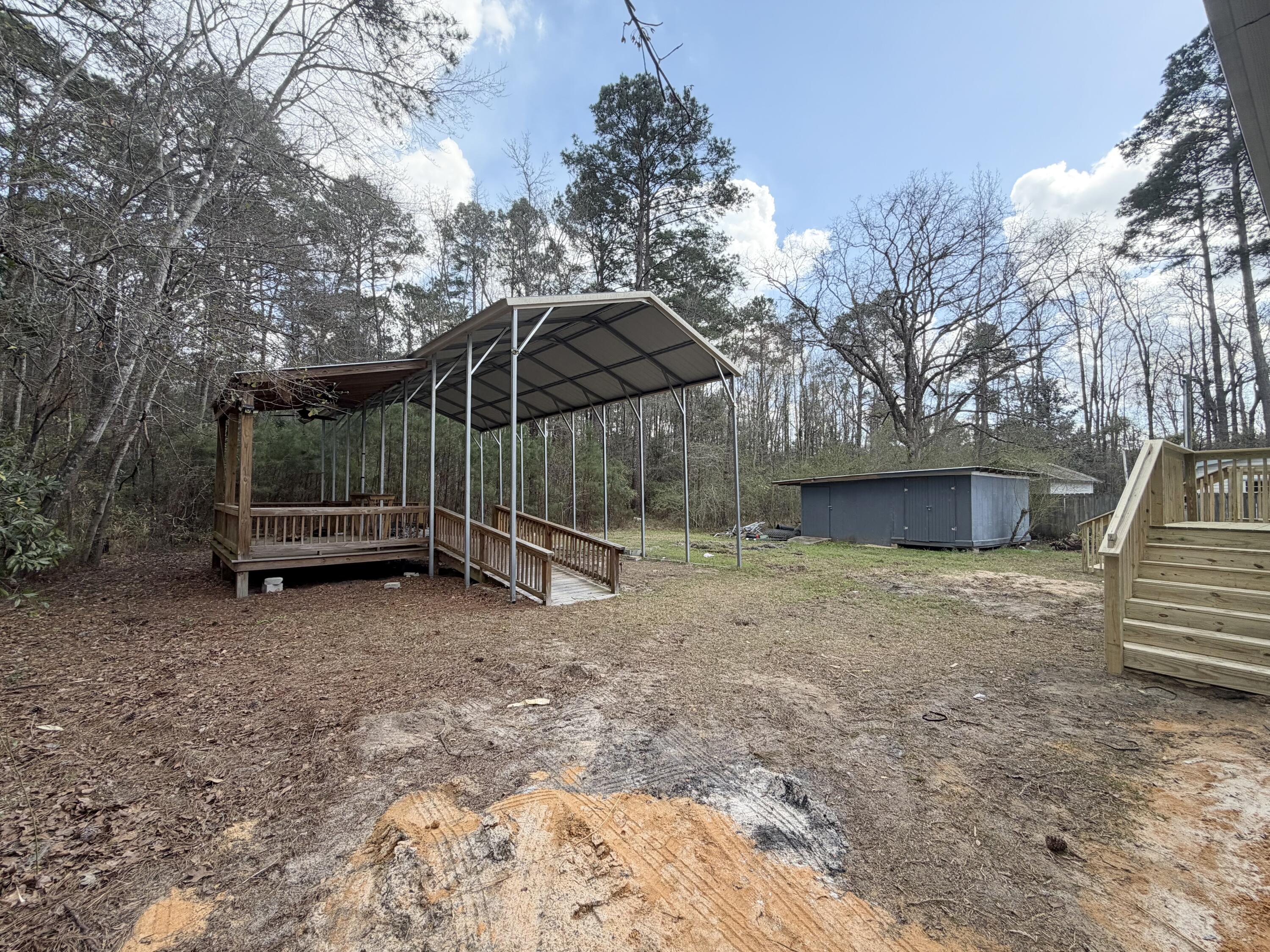 214 Hickory Street Walterboro, SC 29488 - Photo 4 of 14 IMG_2117