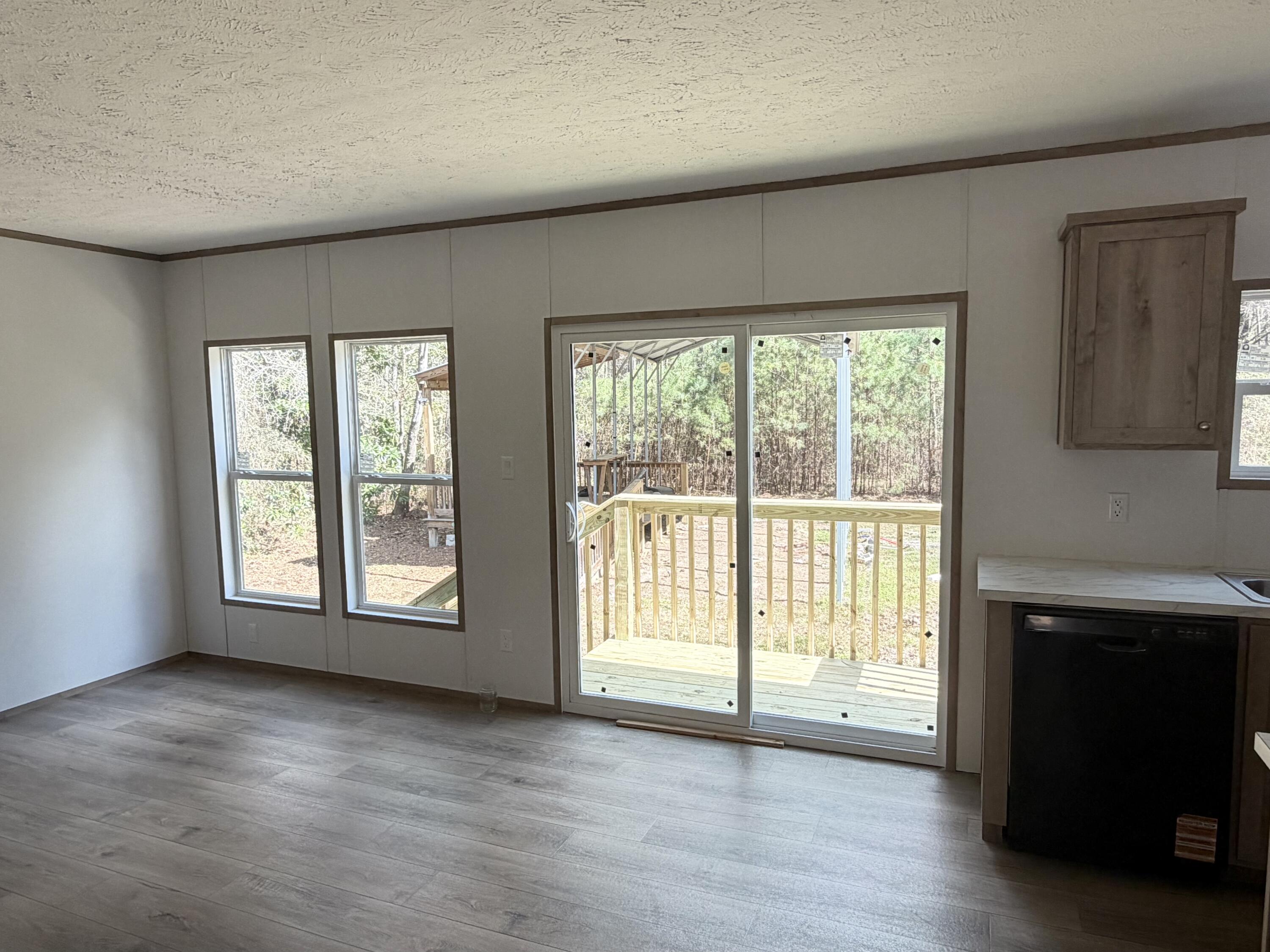 214 Hickory Street Walterboro, SC 29488 - Photo 9 of 14 IMG_2124