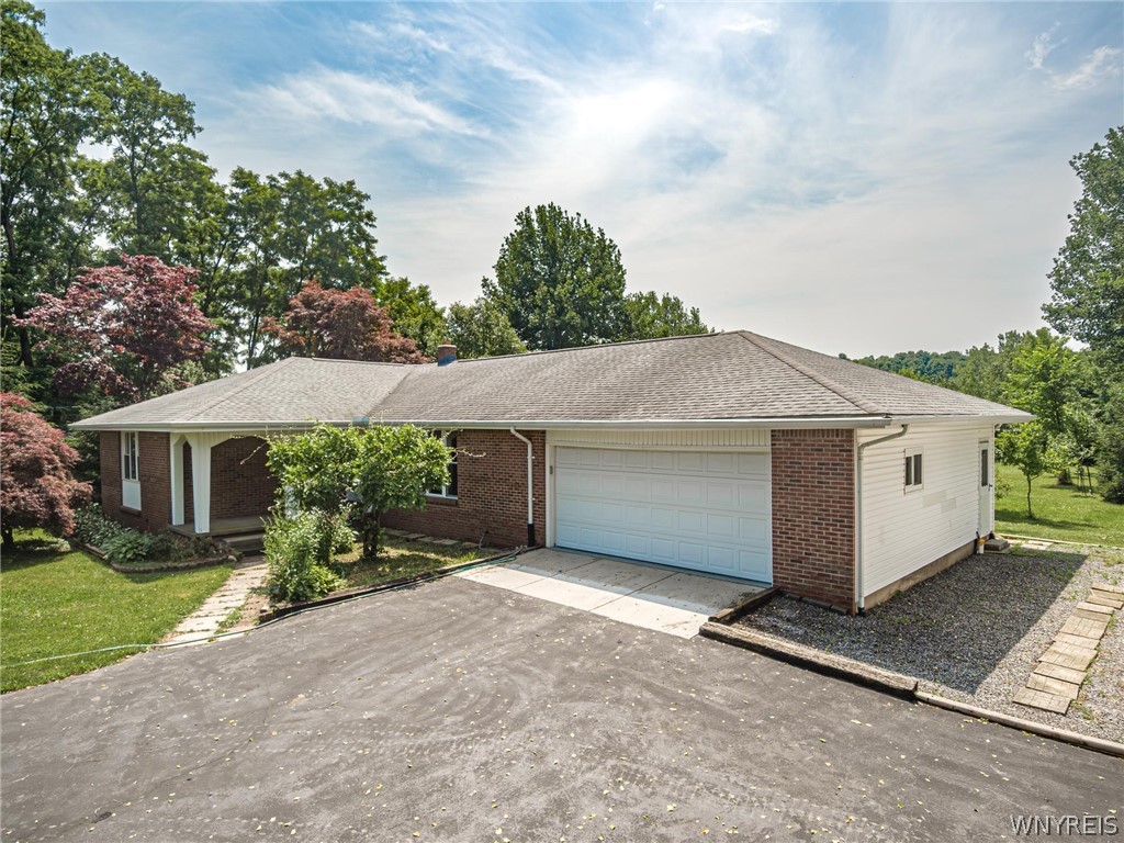 5322 Lower Mountain Road Lockport Town, NY 14094 - Photo 1 of 1
