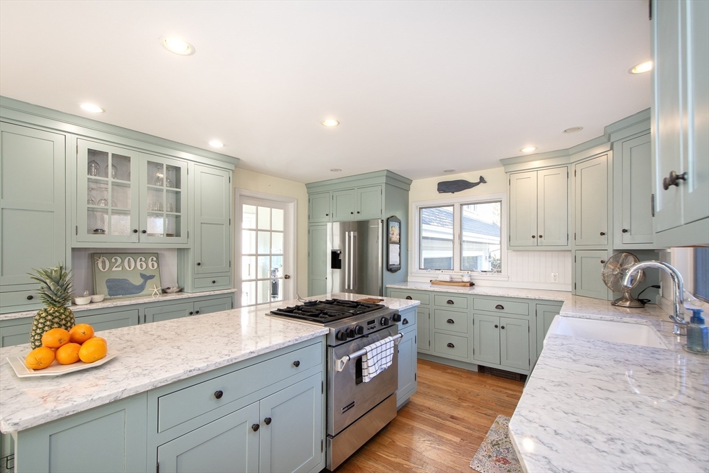 453 Tilden Road Scituate, MA 02066 - Photo 3 of 35 Gallery Image 3