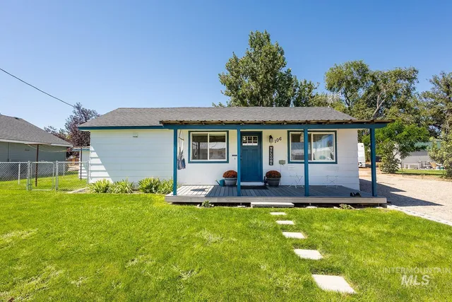 $325,000 | 106 7th Street, Wilder, ID 83676