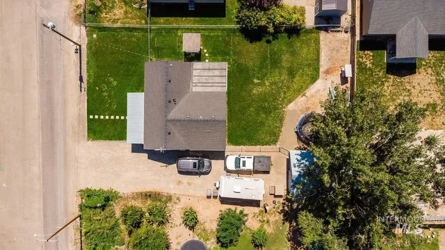 $325,000 | 106 7th Street, Wilder, ID 83676