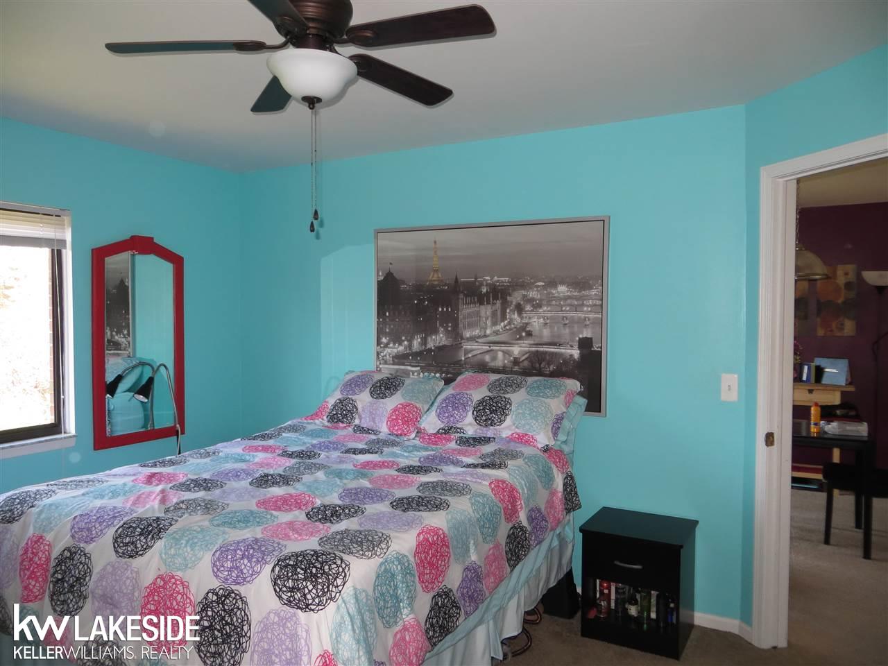 1572 Meadow Drive Rochester, MI 48307 - Photo 17 of 33 31346624-16.JPG