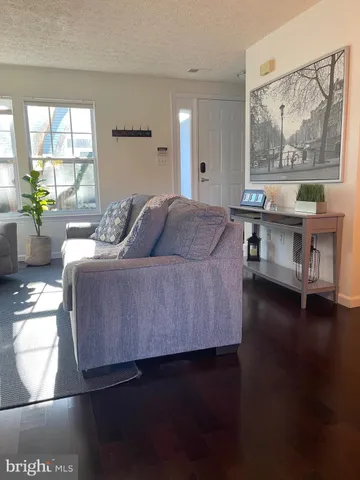 $2,500 | 2960 McGee Way, Olney, MD 20832