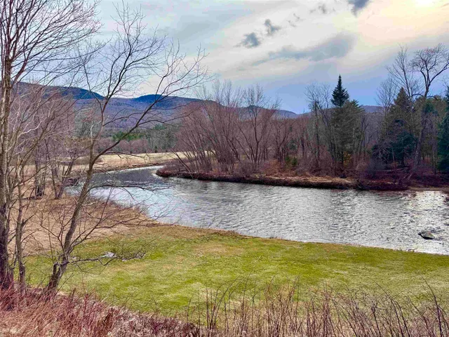 $268,500 | 238 Northside Road, Stark, NH 03582