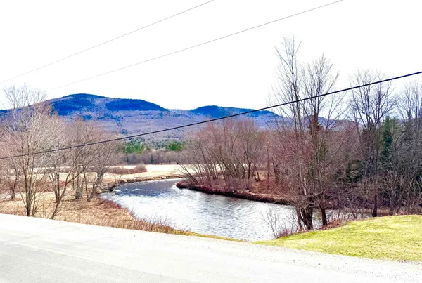 $268,500 | 238 Northside Road, Stark, NH 03582