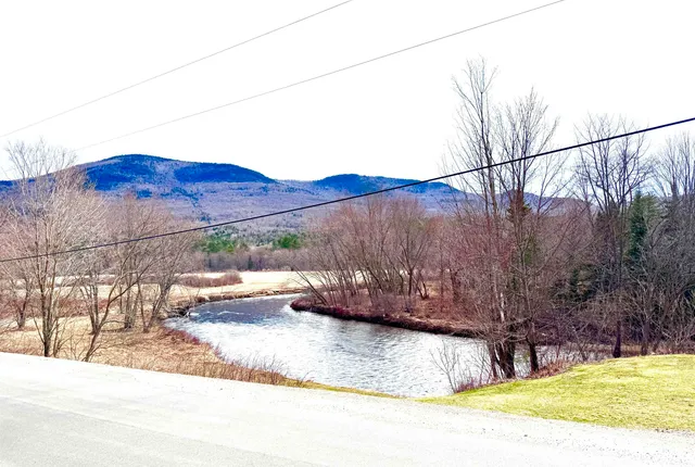 $268,500 | 238 Northside Road, Stark, NH 03582