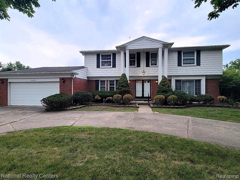 25630 Branchaster Road Farmington Hills, MI 48336 - Photo 1 of 48