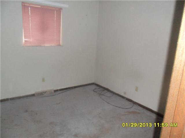720 Elaine Road Columbus, OH 43213 - Photo 3 of 7