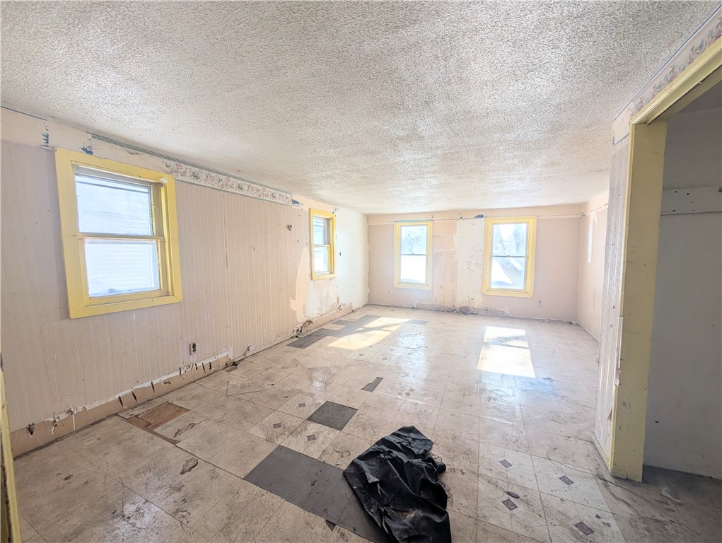 77 Heidelberg Street Rochester, NY 14609 - Photo 7 of 11