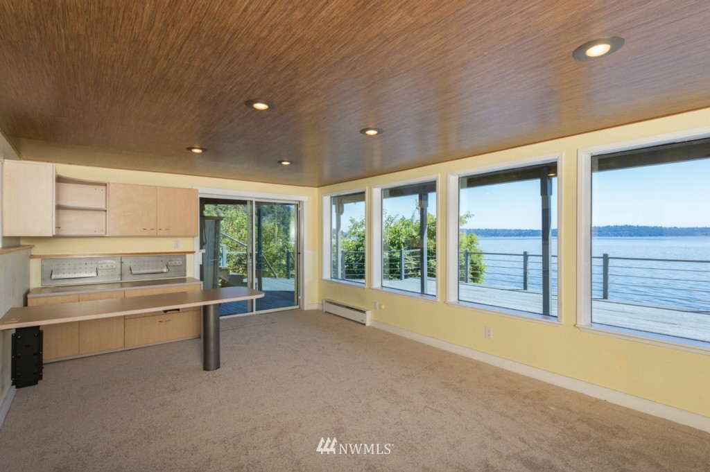 12416 Cunliffe Road Southwest Vashon, WA 98070 - Photo 21 of 25 Gallery Image 21