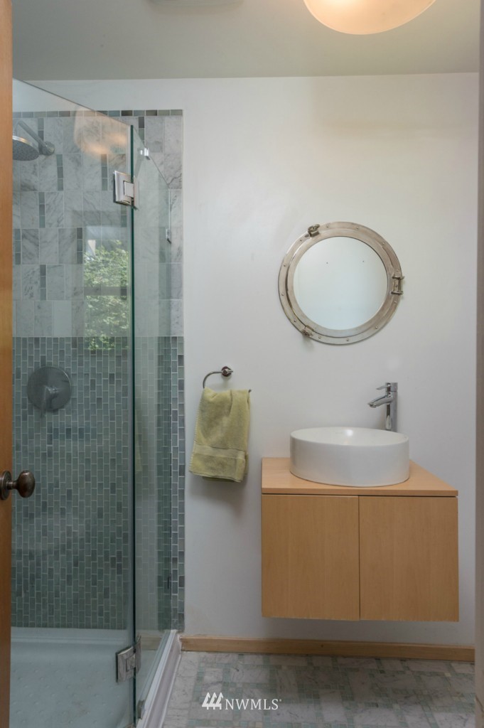 12416 Cunliffe Road Southwest Vashon, WA 98070 - Photo 23 of 25 Gallery Image 23