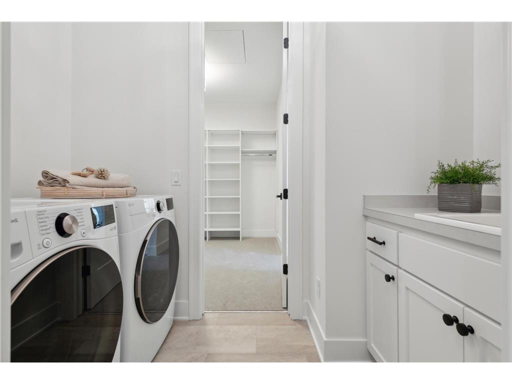 25480 Smithtown Road Shorewood, MN 55331 - Photo 14 of 18