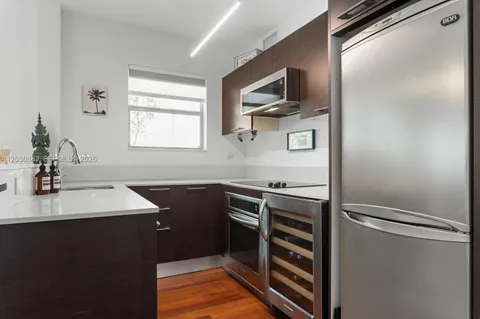 $325,000 | 1568 Pennsylvania Avenue, Unit 328, Miami Beach, FL 33139