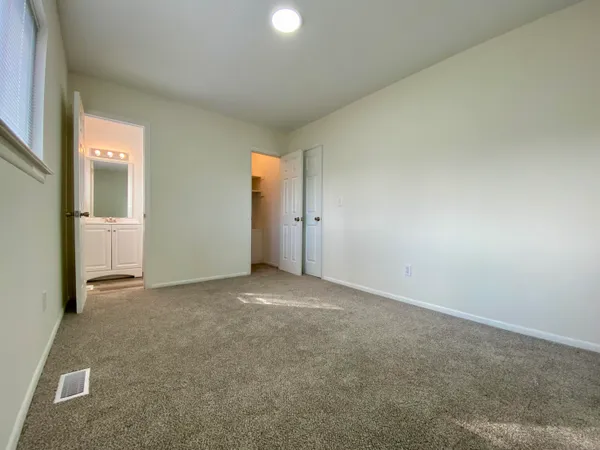 $1,825 | 922 Delores Drive, Hixson, TN 37343
