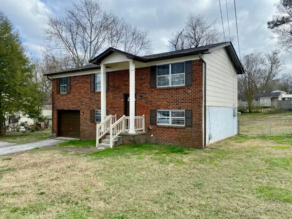 $1,825 | 922 Delores Drive, Hixson, TN 37343
