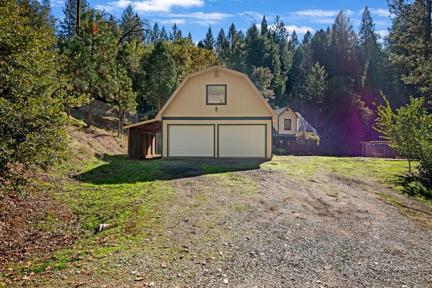 1610 Swansboro Road Placerville, CA 95667 - Photo 30 of 50 a view of a back yard of the house