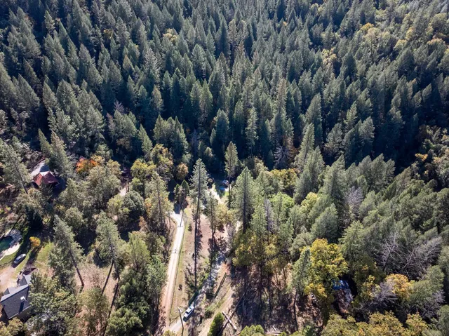 a view of a outdoor space