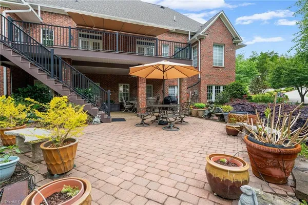 $1,000,000 | 247 James Way, Advance, NC 27006