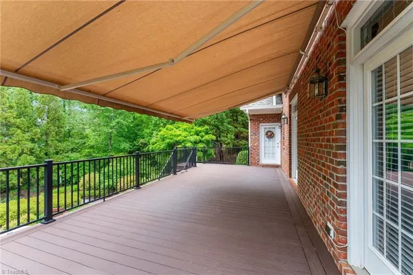 $1,000,000 | 247 James Way, Advance, NC 27006