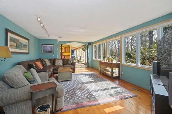 11 Simonds Road Winchester, MA 01890 - Photo 14 of 42 Gallery Image 14