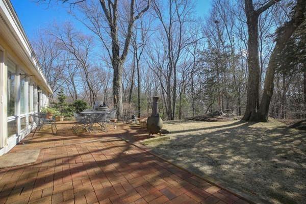 11 Simonds Road Winchester, MA 01890 - Photo 32 of 42 Gallery Image 32