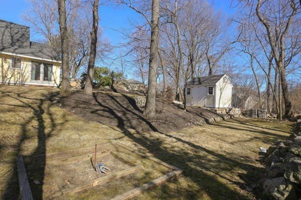 11 Simonds Road Winchester, MA 01890 - Photo 36 of 42 Gallery Image 36