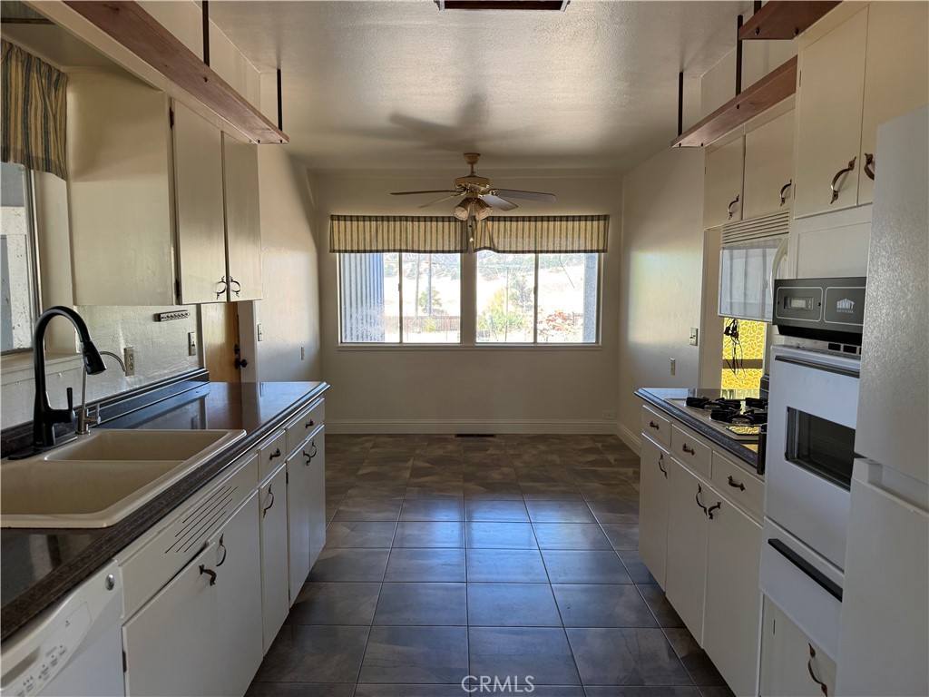 12920 Toomes Camp Road Flournoy, CA 96029 - Photo 7 of 22