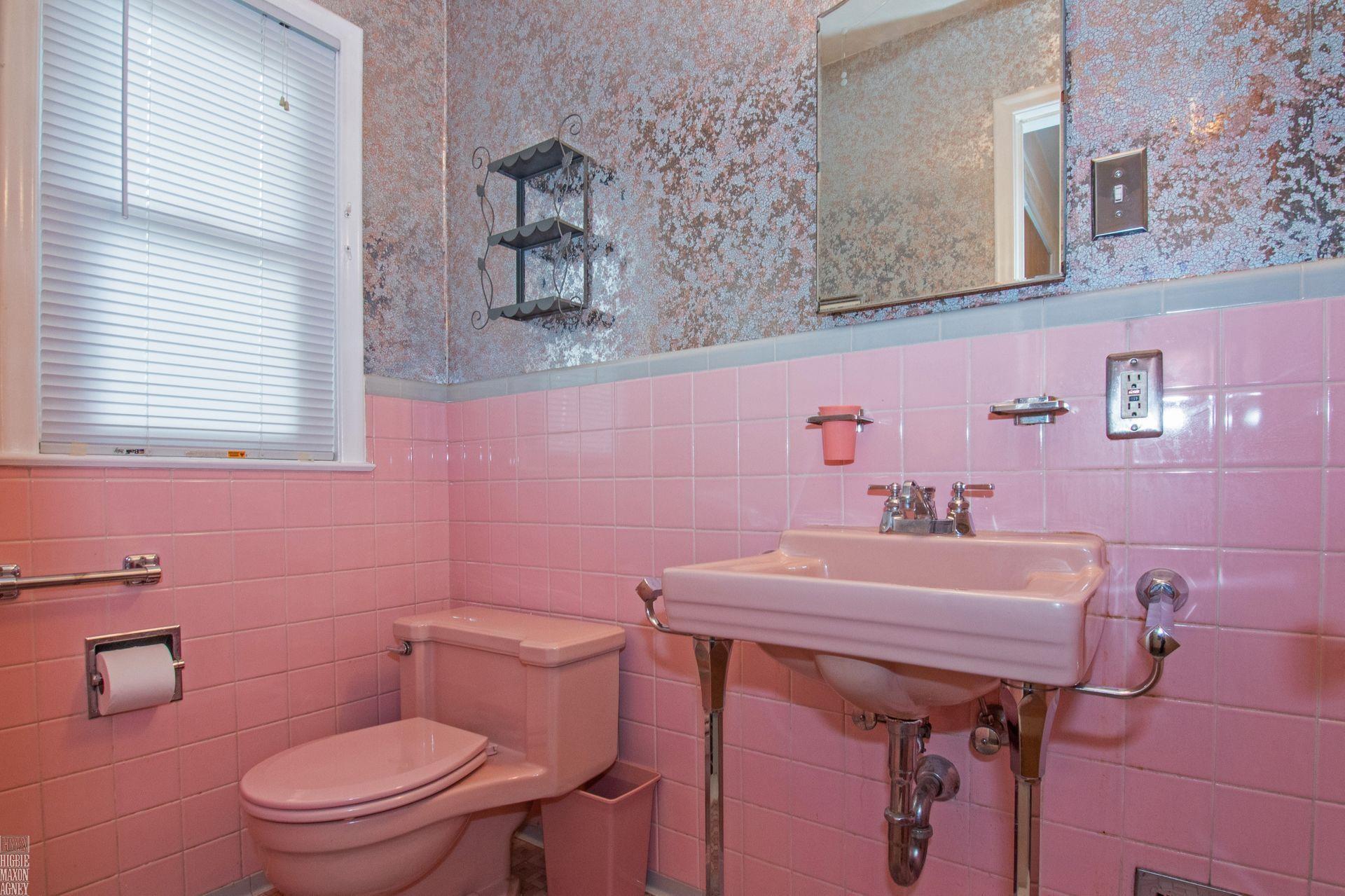 715 South Renaud Road Grosse Pointe, MI 48236 - Photo 16 of 25 50090595-15.JPG