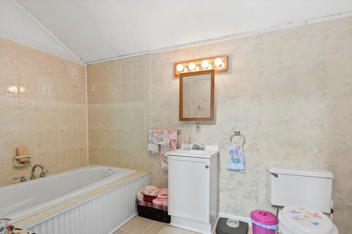 289 Reservoir Road Shaftsbury, VT 05262 - Photo 15 of 29