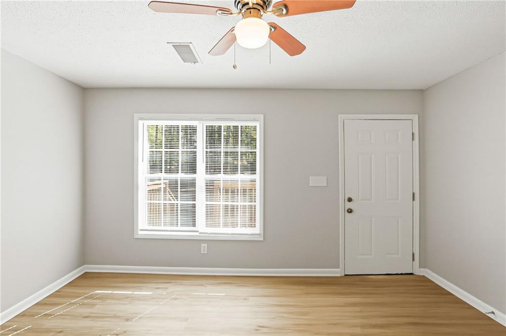 5575 Oglesby Road Atlanta, GA 30349 - Photo 14 of 31