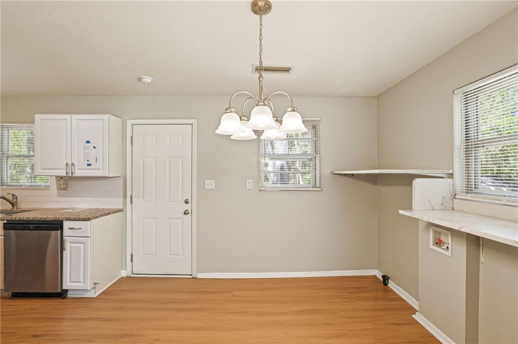 5575 Oglesby Road Atlanta, GA 30349 - Photo 9 of 31