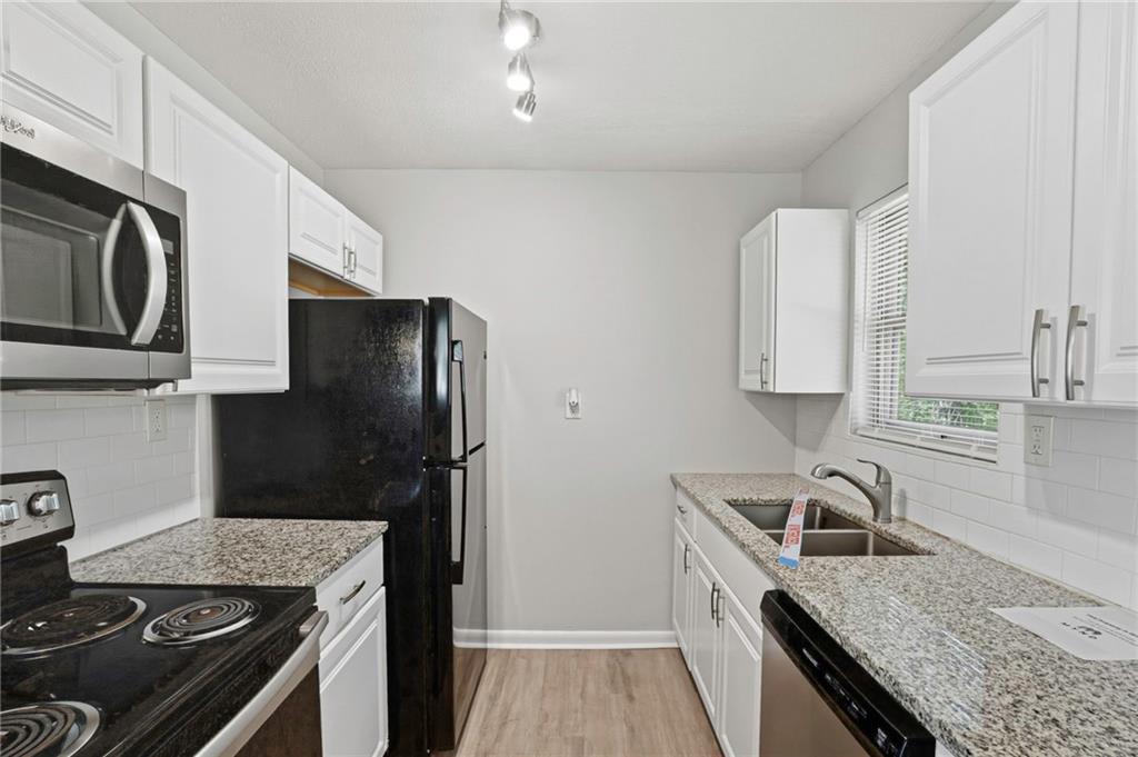 5575 Oglesby Road Atlanta, GA 30349 - Photo 10 of 31