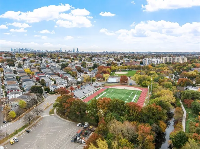 $750,000 | 395 Alewife Brook Parkway, Unit 2C, Somerville, MA 02144