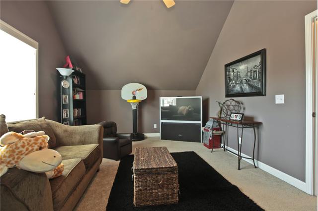 1167 Cynthia Lane Spring Hill, TN 37174 - Photo 16 of 20 a living room with furniture and a rug