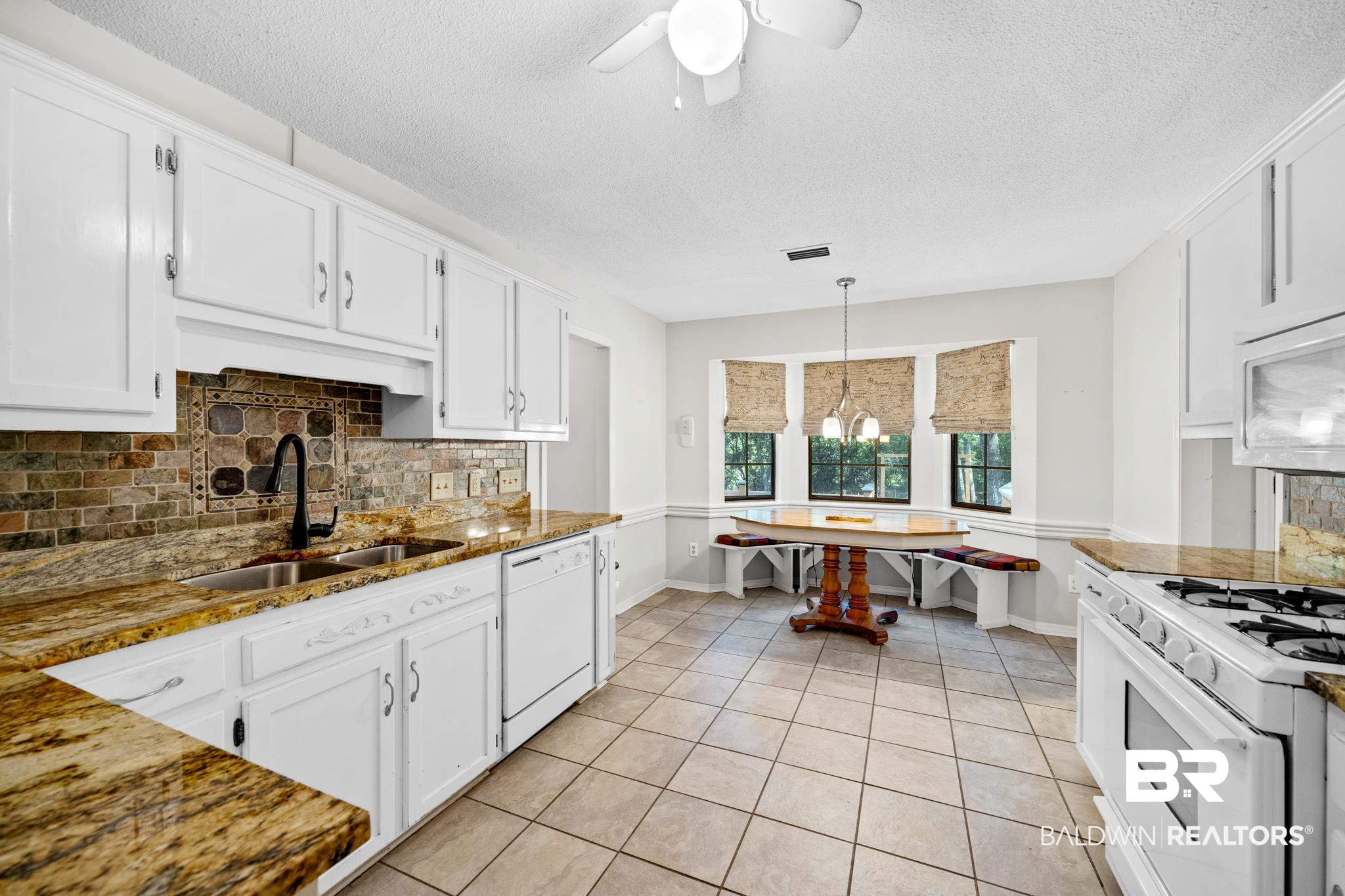 5920 Cinnamon Court Mobile, AL 36693 - Photo 8 of 37