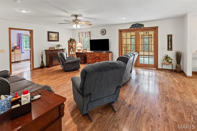 $500,000 | 5481 Edgewood Road, Salem, IL 62881