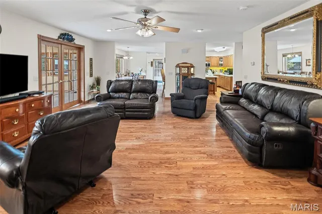 $500,000 | 5481 Edgewood Road, Salem, IL 62881