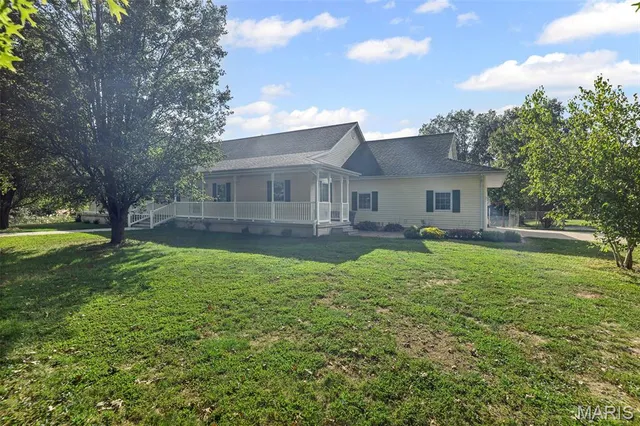 $500,000 | 5481 Edgewood Road, Salem, IL 62881