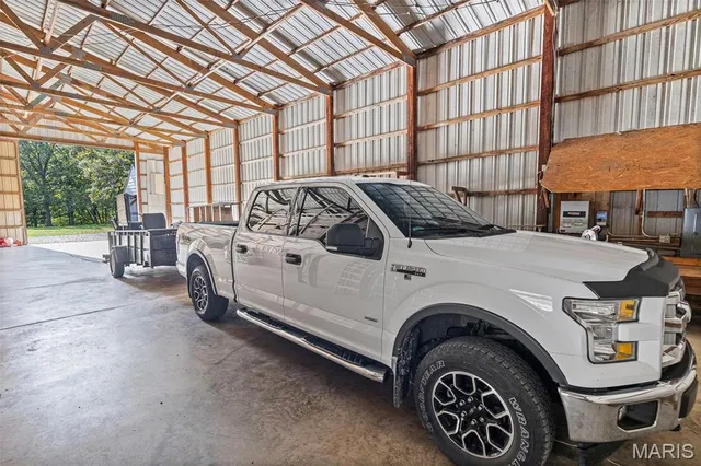 $500,000 | 5481 Edgewood Road, Salem, IL 62881