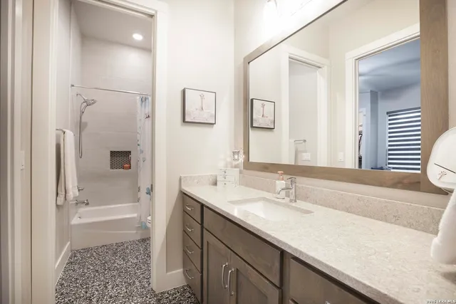 $1,200,000 | 34840 Thanksgiving Trail, Bulverde, TX 78163