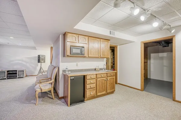 $599,900 | 4120 Minnesota Lane North, Plymouth, MN 55446