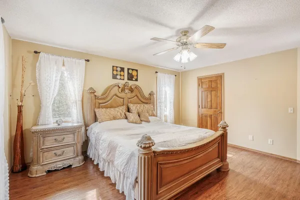 $599,900 | 4120 Minnesota Lane North, Plymouth, MN 55446